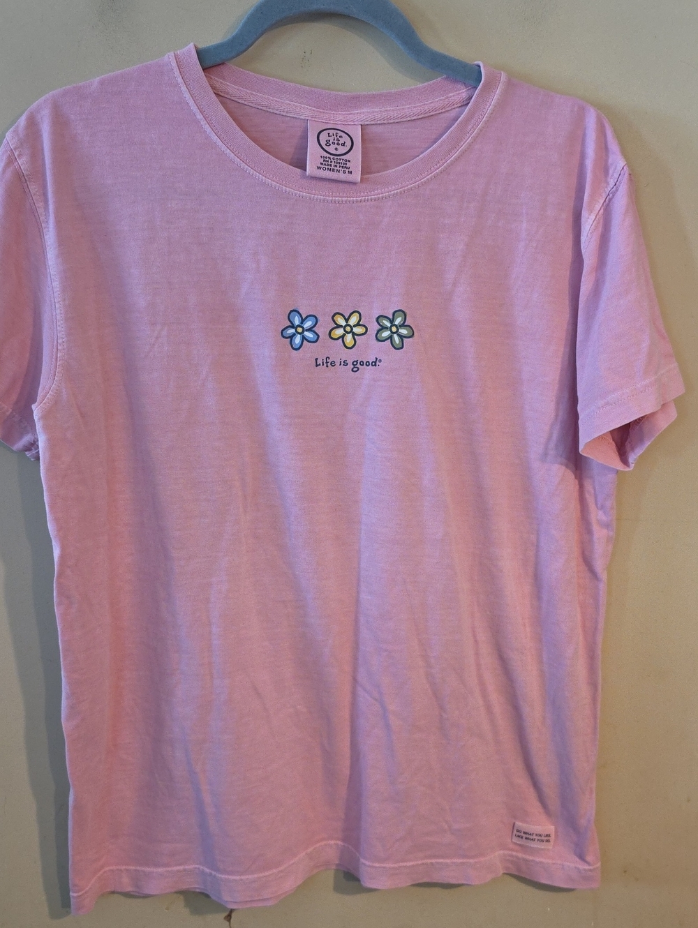 Life is Good  Pink Daisy Graphic Tee
